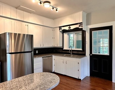 28 Summit Street - Photo Thumbnail 1
