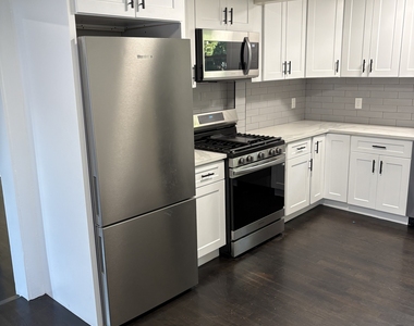 222 Wakelee Avenue - Photo Thumbnail 1
