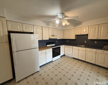 1460 Elm Street - Photo Thumbnail 4