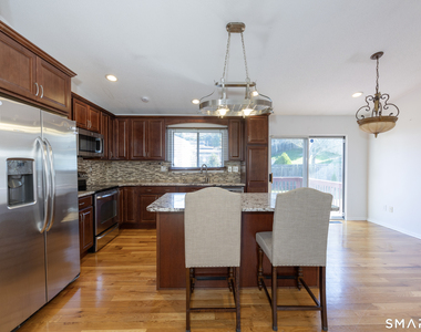 351 Bradley Street - Photo Thumbnail 5