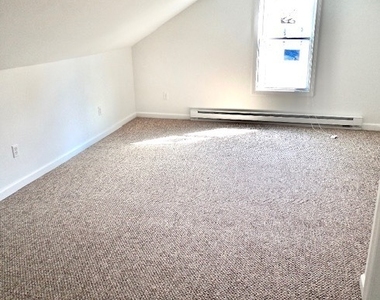 395 Plainville Avenue - Photo Thumbnail 16