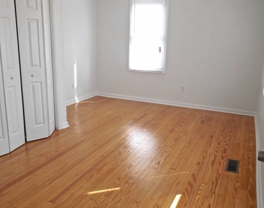 395 Plainville Avenue - Photo Thumbnail 12