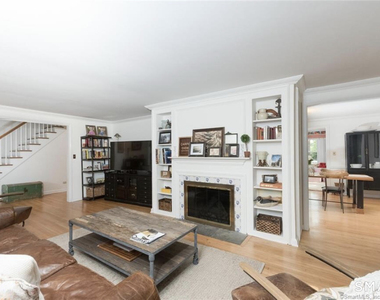 167 Old North Stamford R Road - Photo Thumbnail 6