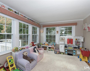 167 Old North Stamford R Road - Photo Thumbnail 15