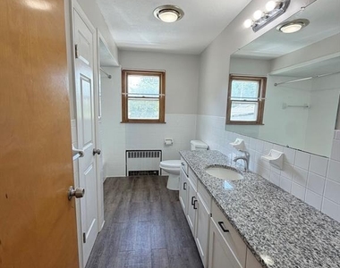 348 Oak Street - Photo Thumbnail 3