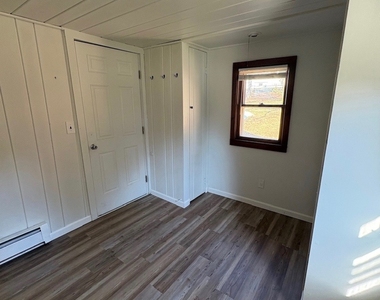 5 White Birch Lane - Photo Thumbnail 4