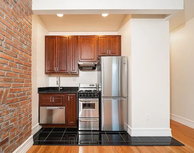 160 West 84th Street - Photo Thumbnail 2