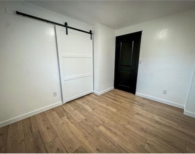 291 Simon Dr - Photo Thumbnail 7