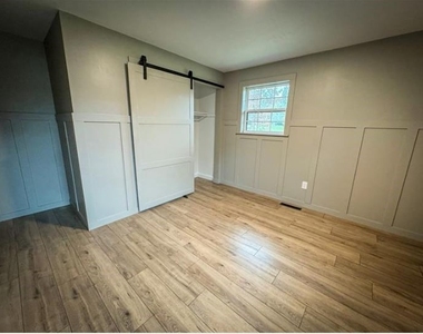 291 Simon Dr - Photo Thumbnail 10