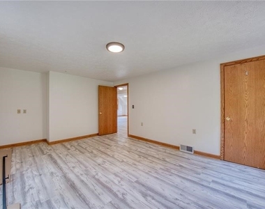 4465 Mount Troy Road Ext - Photo Thumbnail 12