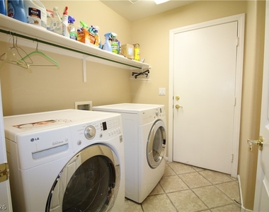 2310 Ashdale Way - Photo Thumbnail 24