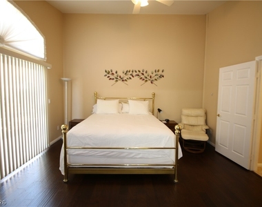 2310 Ashdale Way - Photo Thumbnail 19