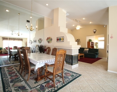 2310 Ashdale Way - Photo Thumbnail 4