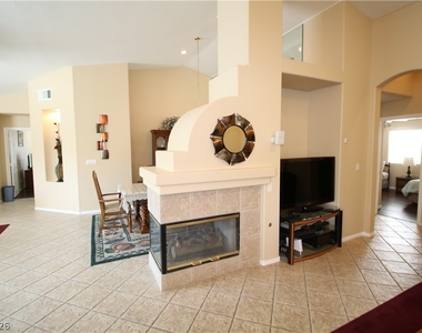 2310 Ashdale Way - Photo Thumbnail 7