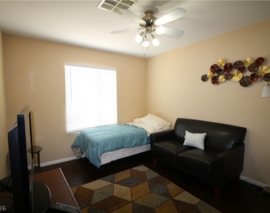 2310 Ashdale Way - Photo Thumbnail 11