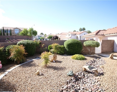 2310 Ashdale Way - Photo Thumbnail 27