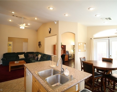 2310 Ashdale Way - Photo Thumbnail 18
