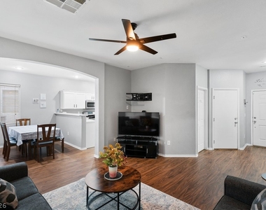 1217 Cove Palisades Drive - Photo Thumbnail 7