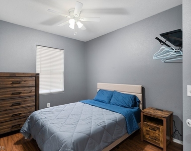 1217 Cove Palisades Drive - Photo Thumbnail 13