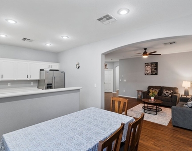 1217 Cove Palisades Drive - Photo Thumbnail 9
