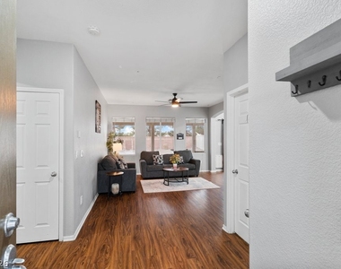 1217 Cove Palisades Drive - Photo Thumbnail 4