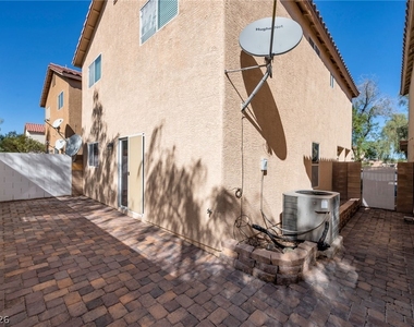 8217 Time Machine Avenue - Photo Thumbnail 22