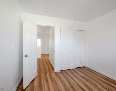 8217 Time Machine Avenue - Photo Thumbnail 10