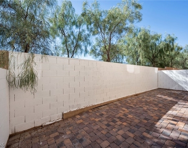 8217 Time Machine Avenue - Photo Thumbnail 23