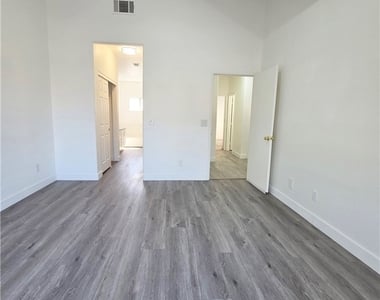 5125 W Reno Avenue - Photo Thumbnail 5