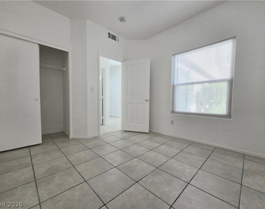 5125 W Reno Avenue - Photo Thumbnail 9