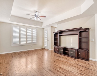 20 E Serene Avenue - Photo Thumbnail 37
