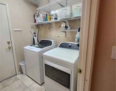 2570 Downeyville Avenue - Photo Thumbnail 12