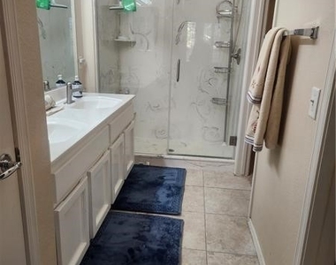 2570 Downeyville Avenue - Photo Thumbnail 8