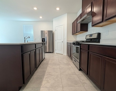 7075 Baza Avenue - Photo Thumbnail 7