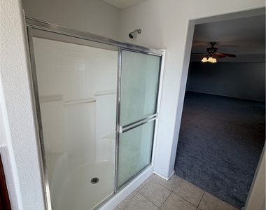 2613 Park Hyatt Avenue - Photo Thumbnail 29