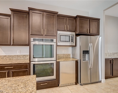 2724 Josephine Drive - Photo Thumbnail 20