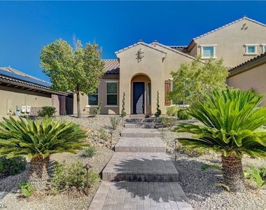 2724 Josephine Drive - Photo Thumbnail 3