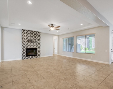 2724 Josephine Drive - Photo Thumbnail 16