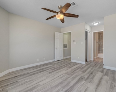 5028 S Rainbow Boulevard - Photo Thumbnail 30