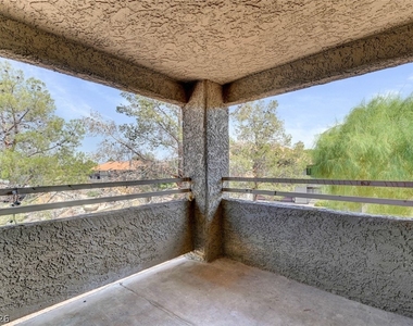 5028 S Rainbow Boulevard - Photo Thumbnail 32