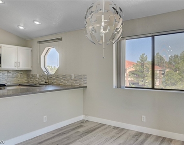 5028 S Rainbow Boulevard - Photo Thumbnail 9