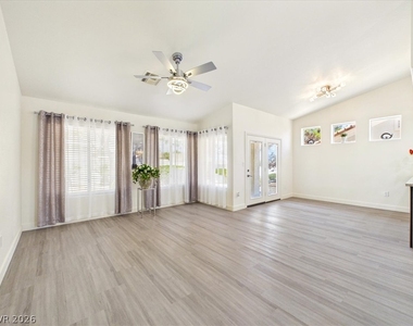 2833 Breakers Creek Drive - Photo Thumbnail 32