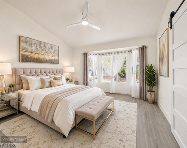 2833 Breakers Creek Drive - Photo Thumbnail 36