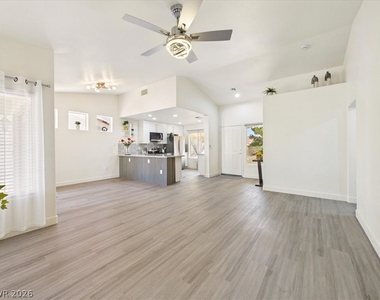 2833 Breakers Creek Drive - Photo Thumbnail 6
