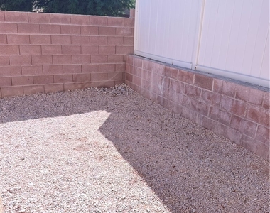 9967 Carrizo Springs Avenue - Photo Thumbnail 34
