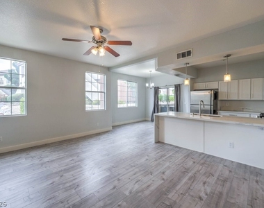 10233 King Henry Avenue - Photo Thumbnail 6