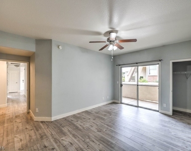 10233 King Henry Avenue - Photo Thumbnail 16
