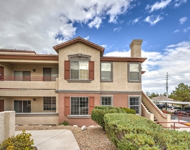 10233 King Henry Avenue - Photo Thumbnail 1