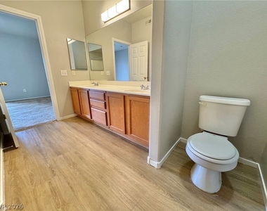 833 Aspen Peak Loop - Photo Thumbnail 13