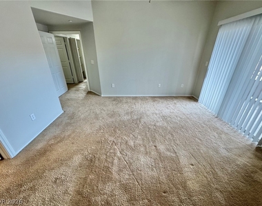 833 Aspen Peak Loop - Photo Thumbnail 17